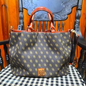 Dooney & Bourke purse